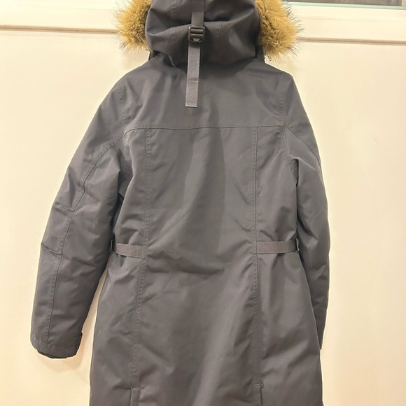L.L. Bean Maine Mountain Parka - Picture 8 of 9